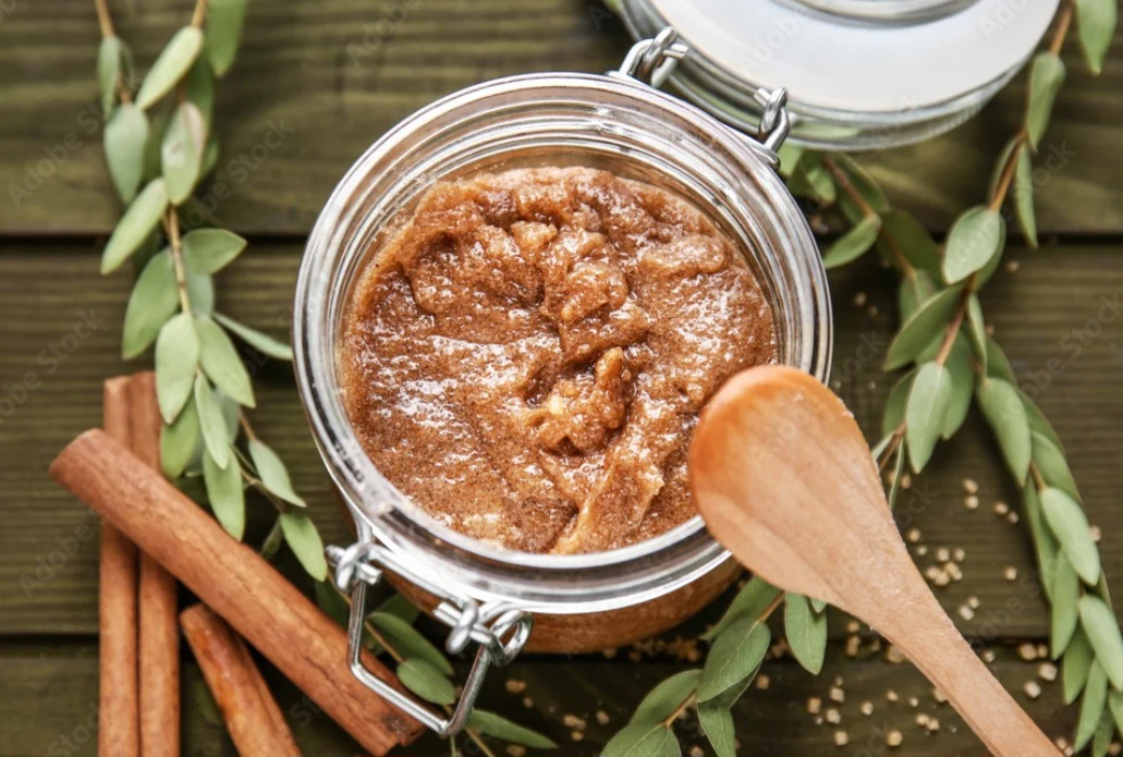 Daily Body Scrub & Body Wash (250g)